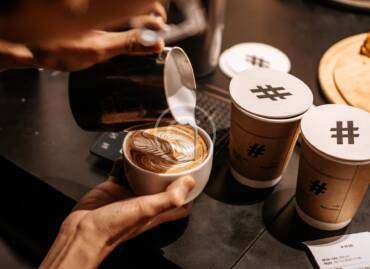 Coffee foam and syrup drawings tutorial